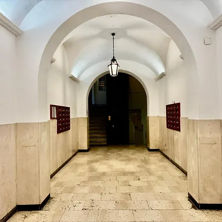 Loft Con Archi Romani Cuore Di Trastevere *